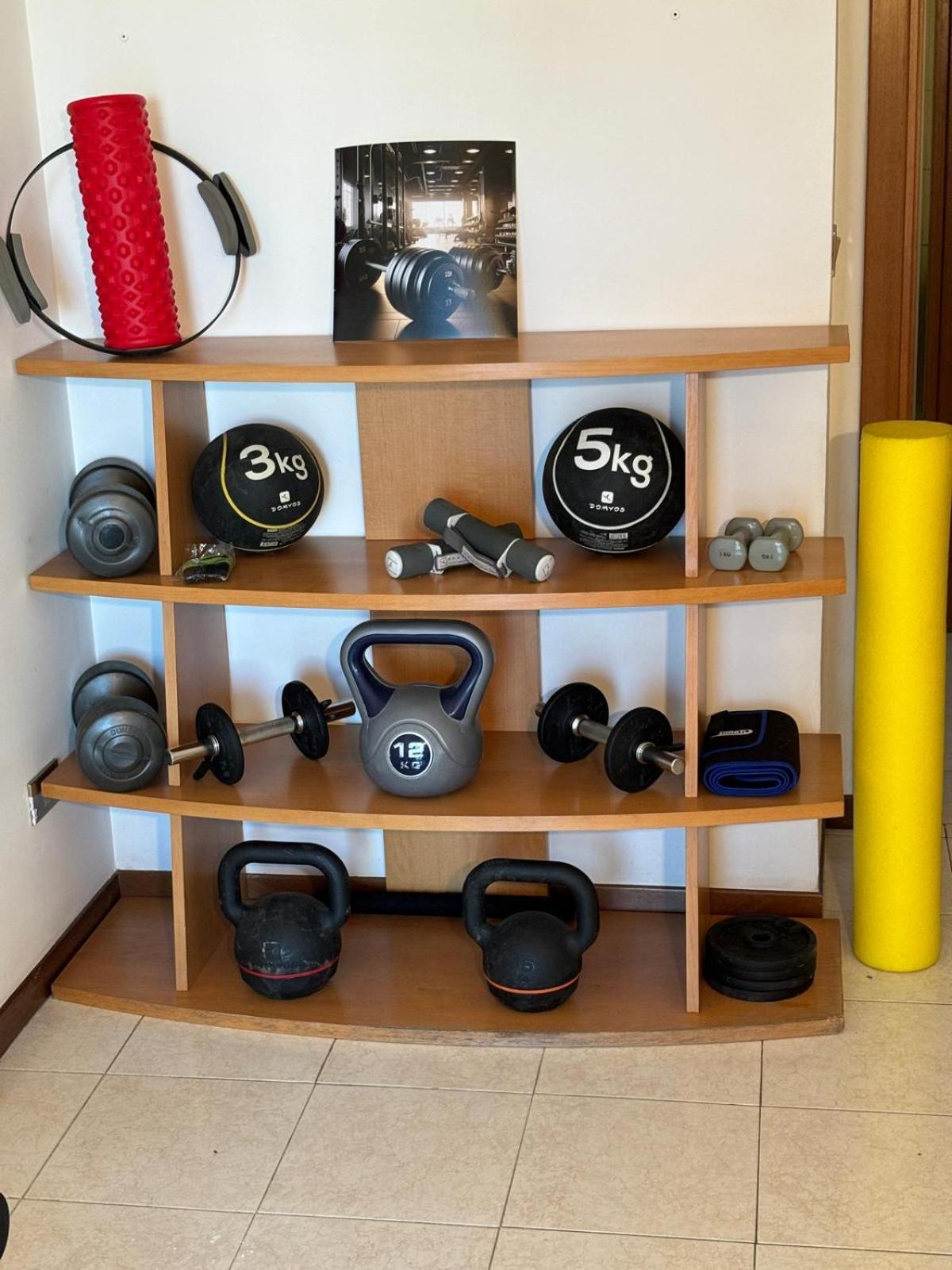 Spazioso Eur 120 Mq Con Palestra E Parcheggio Privati Rom